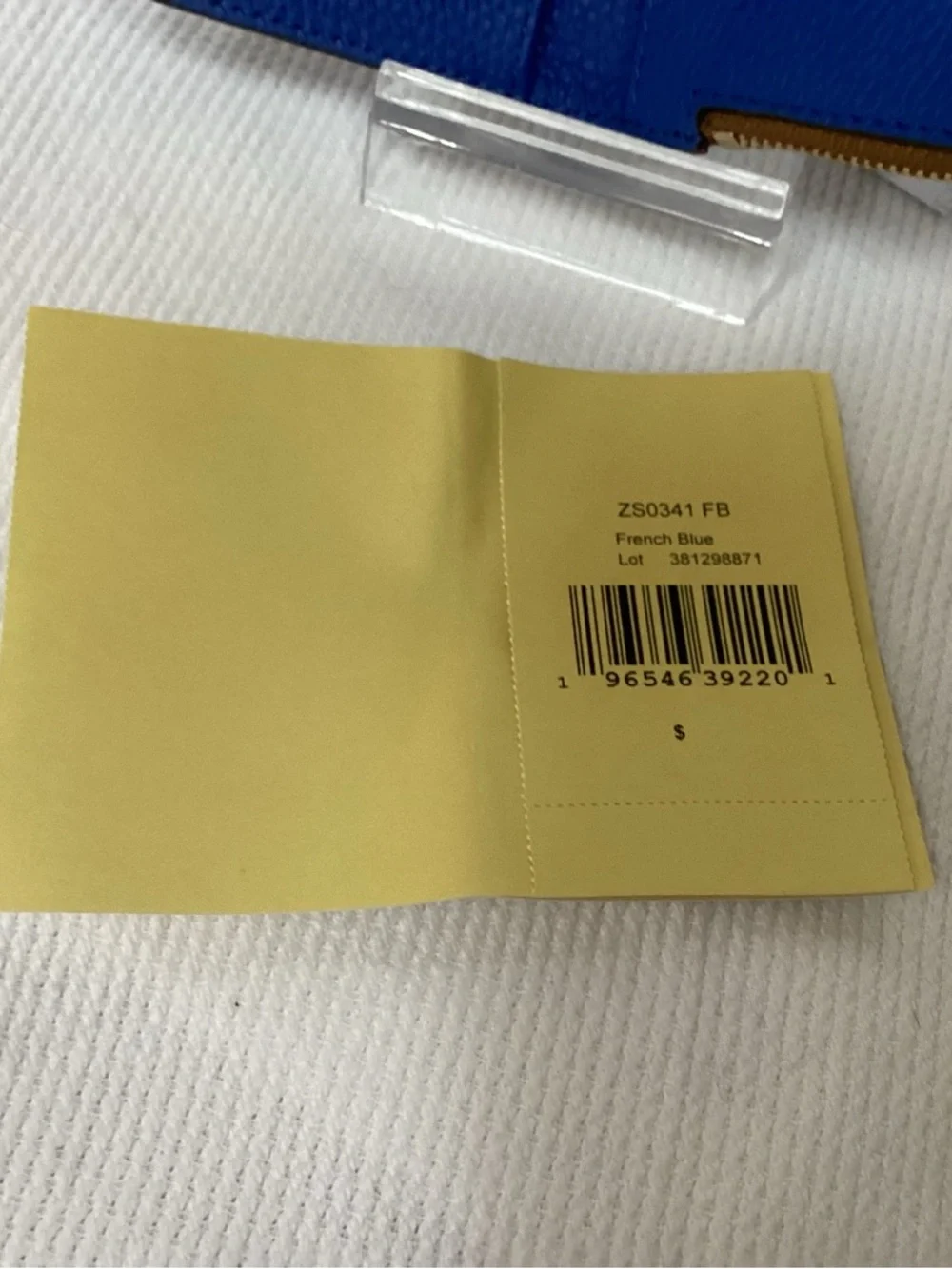 Dooney & Bourke Royal Blue Pebbled Leather Zip Card Holder NWT - Picture 7 of 12